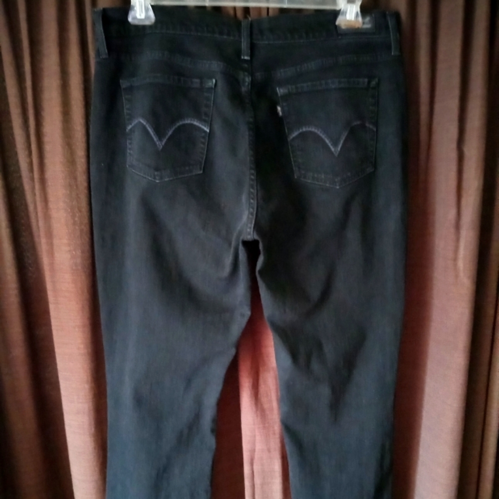 Levi's - Picture 4 of 7